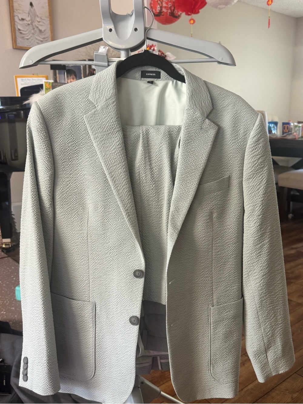 Express Light Gray Textured Men's Blazer and Pants (Set)